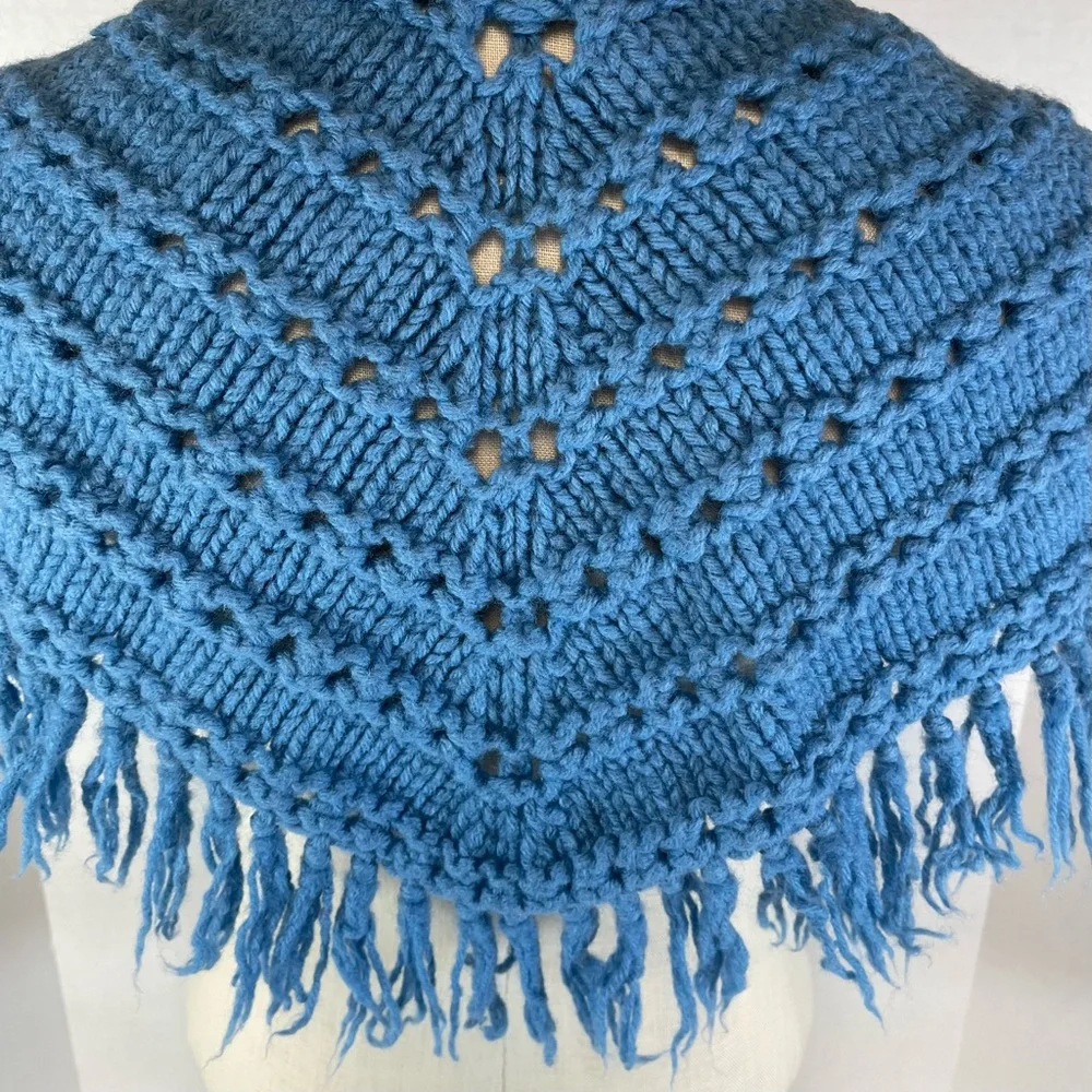 Vintage Crochet Knit Poncho Girls Handmade Blue Grannycore